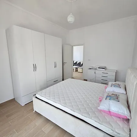 Anisa's Villa