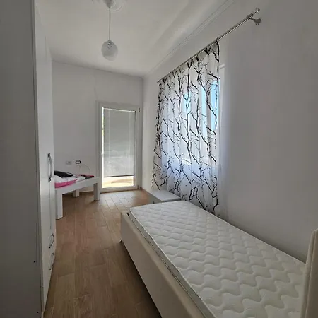 Anisa's * Vlorë